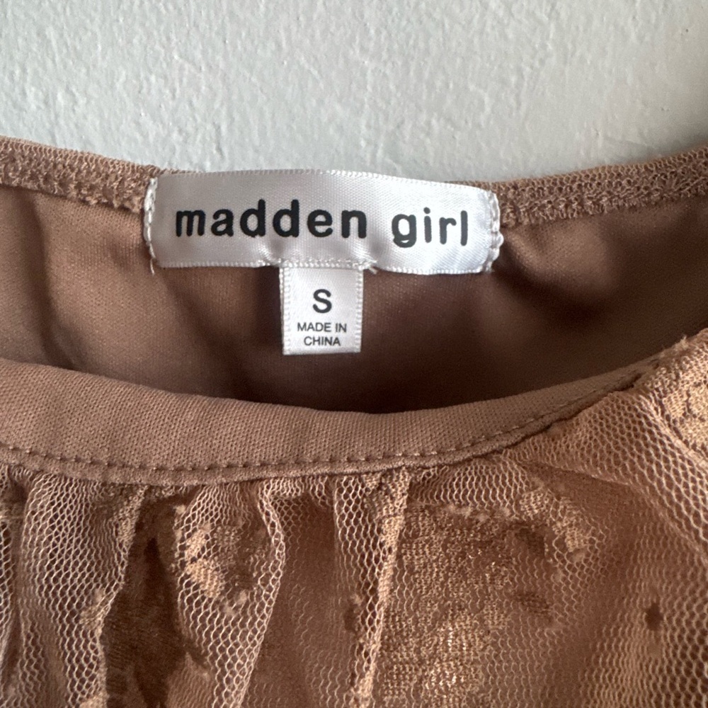 Madden Girl Brown Lace Square Neck Camisole - Picture 4 of 5